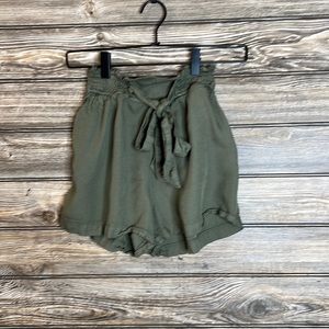 Hollister Women’s Ultra High-Rise‎ Shorts